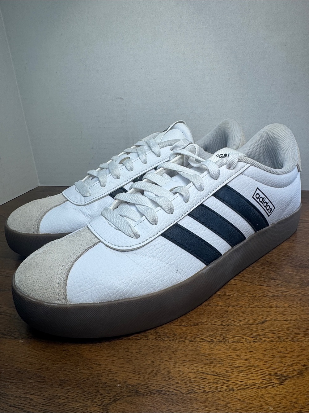 Adidas VL Court 3.0 Mens White Sneakers w/ Black Stripes Gum Rubber Soles, sz 10
